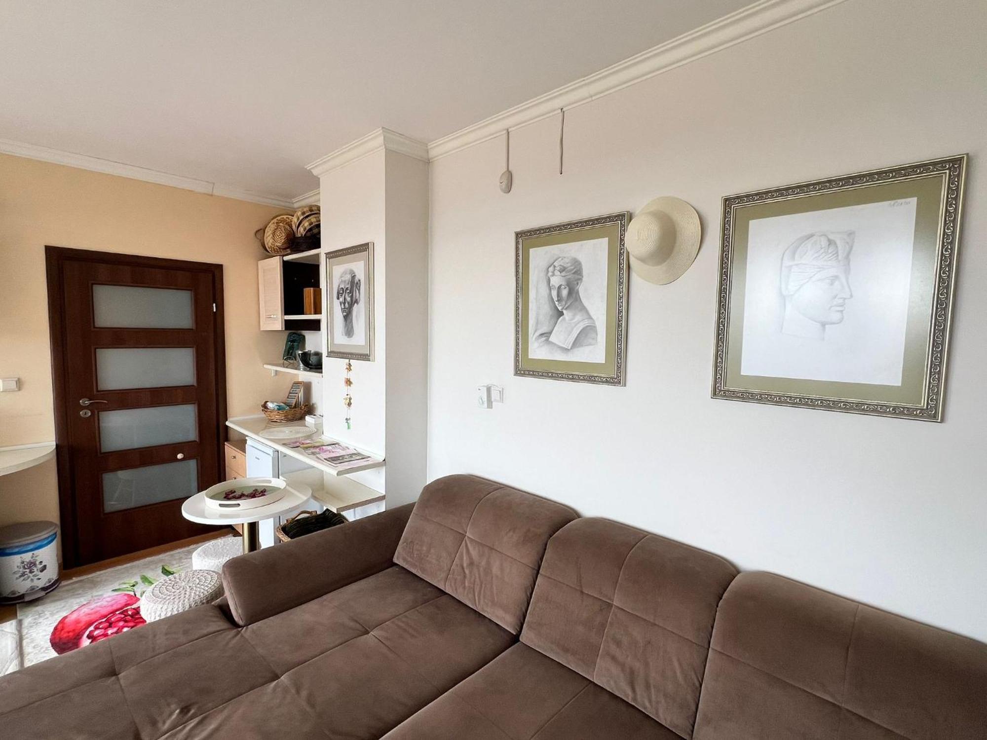Downtown Central Apartment With Working Kitchen, City Views & Free Parking カザンラク エクステリア 写真