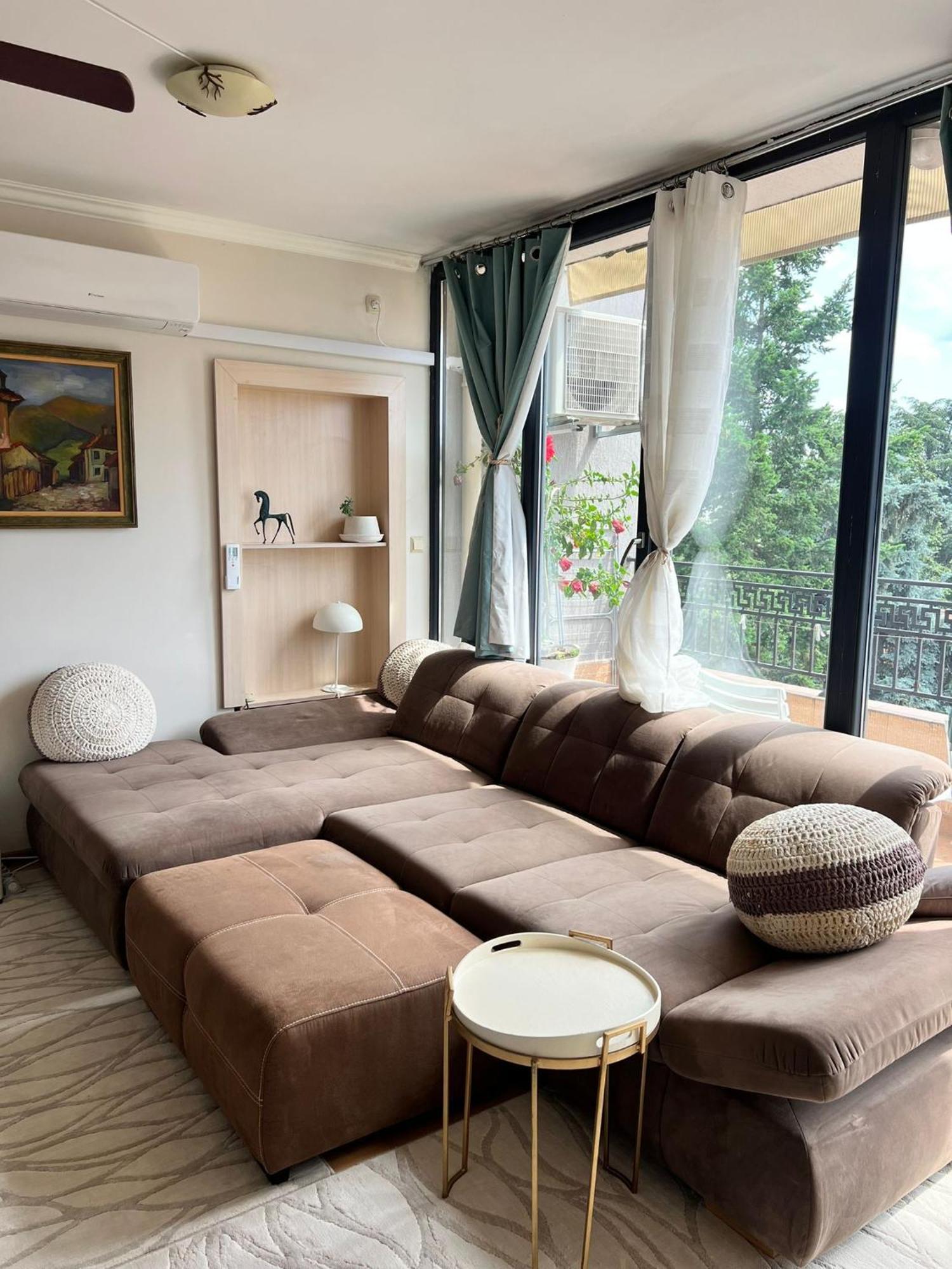 Downtown Central Apartment With Working Kitchen, City Views & Free Parking カザンラク エクステリア 写真